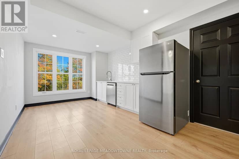 8 J B Robson Court — photo 37 of 40