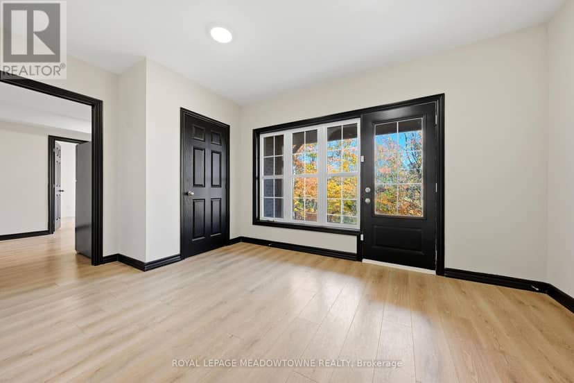 8 J B Robson Court — photo 36 of 40