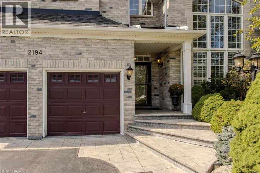 2194 BERWICK Drive, Burlington, photo 7