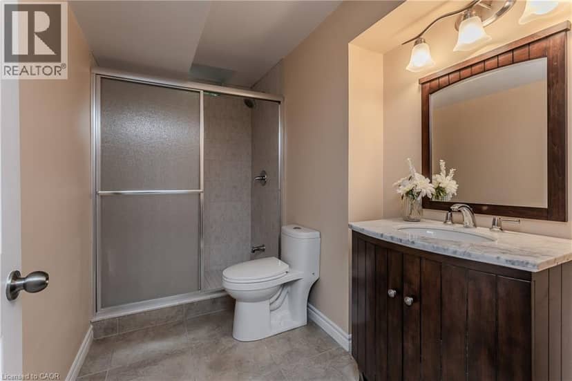 2194 BERWICK Drive — photo 26 of 33