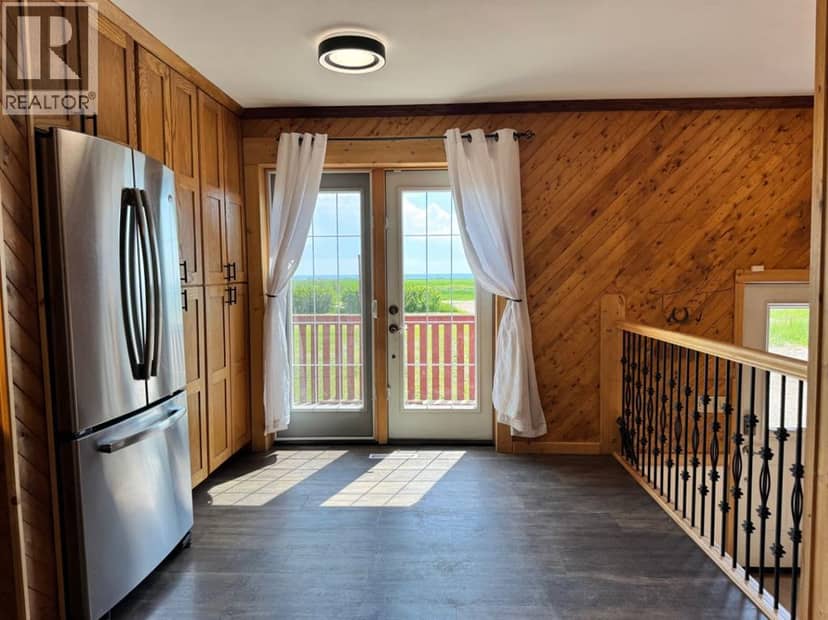 255025 Township 814 Road — photo 13 of 40