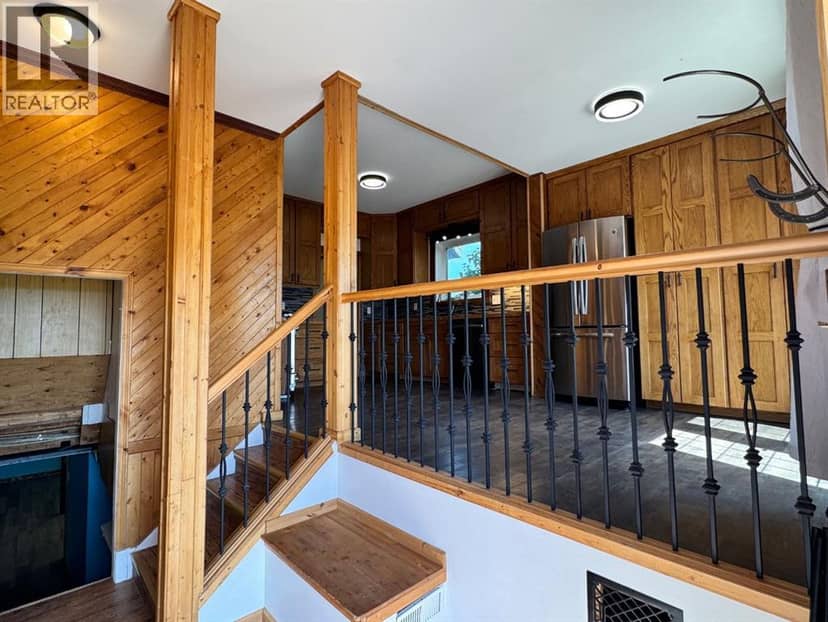 255025 Township 814 Road — photo 34 of 40