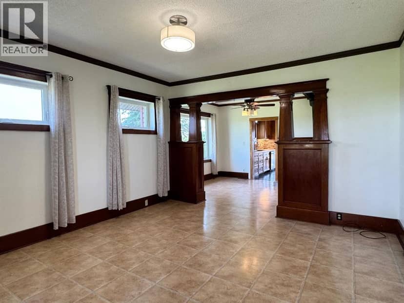 255025 Township 814 Road — photo 19 of 40