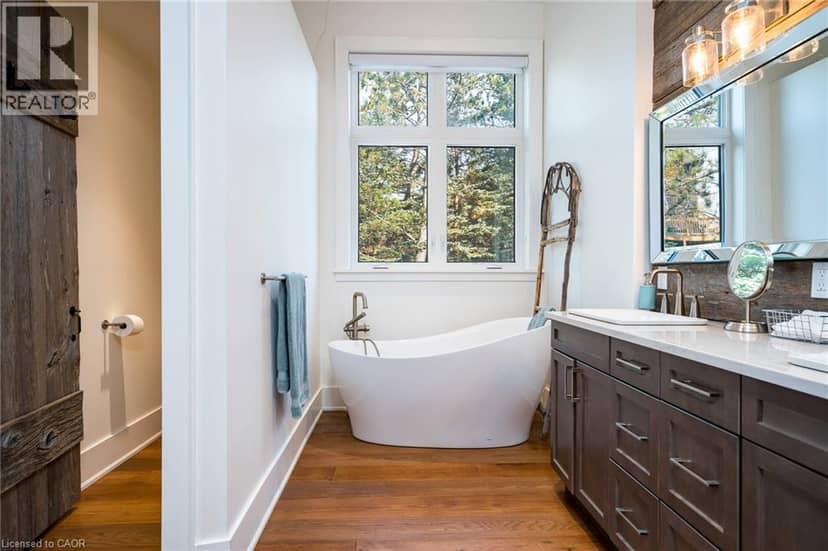 4 BUCKINGHAM Boulevard — photo 21 of 29