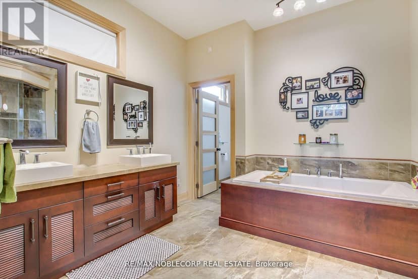 11201 Lake Ridge Road — photo 13 of 40