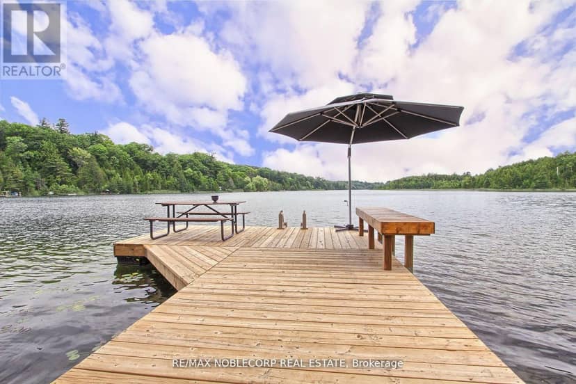 11201 Lake Ridge Road, Scugog, photo 2