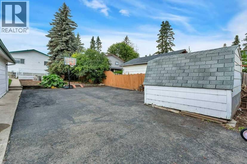 6739 59th Avenue — photo 39 of 40