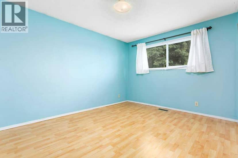 6739 59th Avenue — photo 18 of 40
