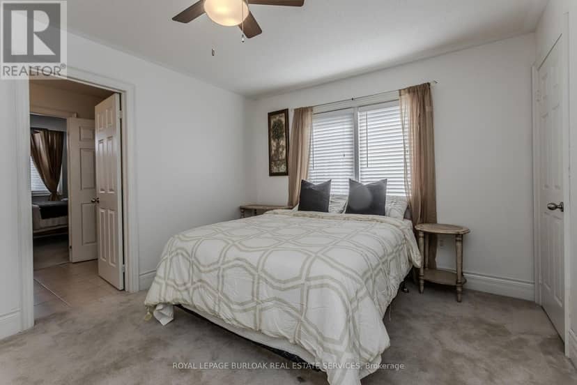2194 Berwick Drive — photo 22 of 33