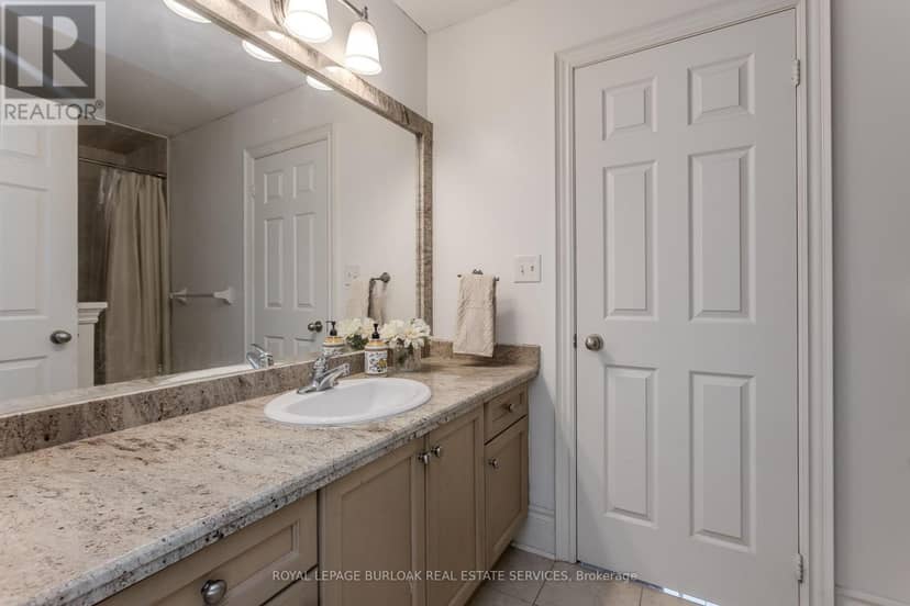 2194 Berwick Drive — photo 23 of 33