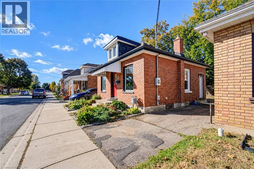 46 MAITLAND Street, Brantford, photo 2