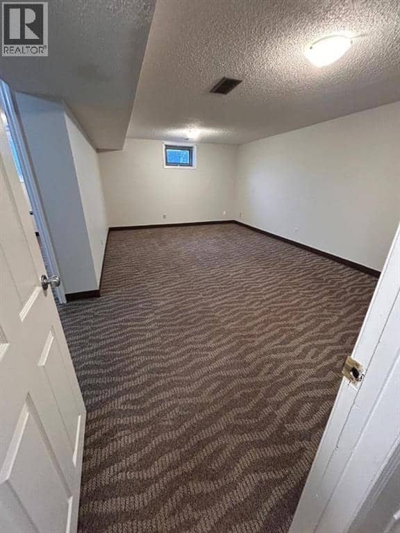 511 40 Street NE — photo 12 of 23
