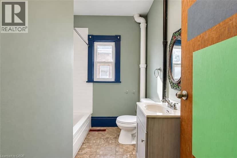 46 MAITLAND Street — photo 10 of 21
