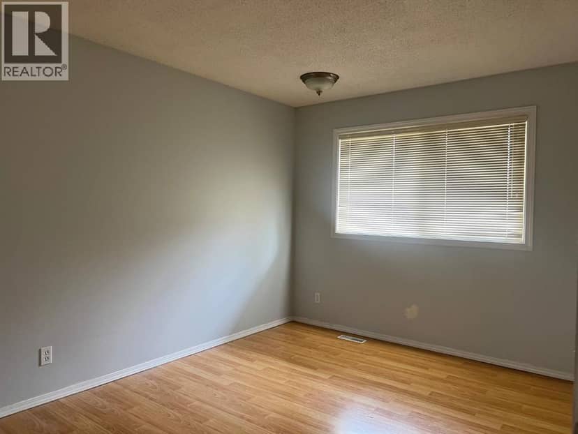 511 40 Street NE — photo 20 of 23