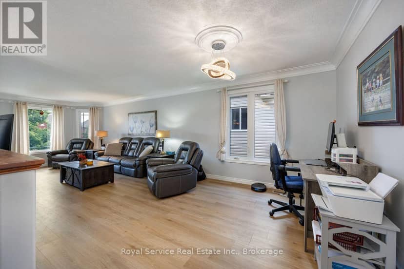 2690 Foxmeadow Road, Peterborough, photo 5