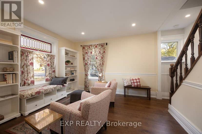 4105 Catherine Street — photo 11 of 40