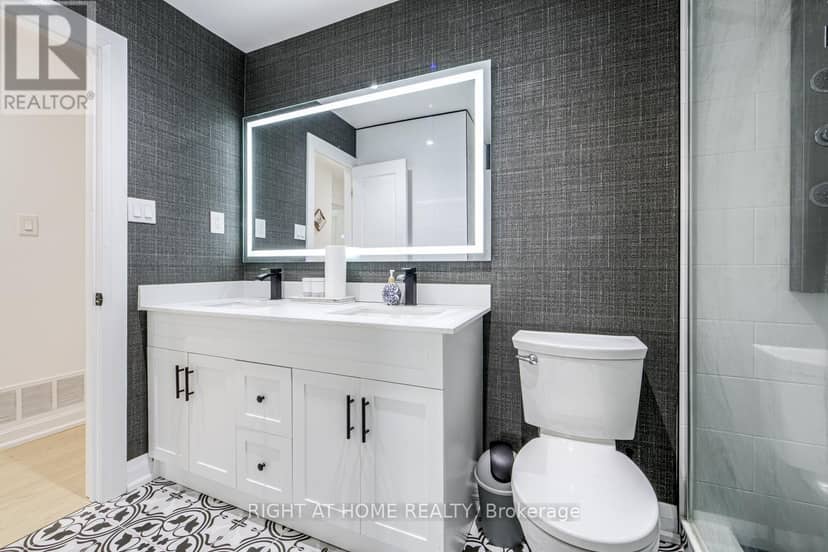84 Aberdeen Avenue — photo 29 of 40