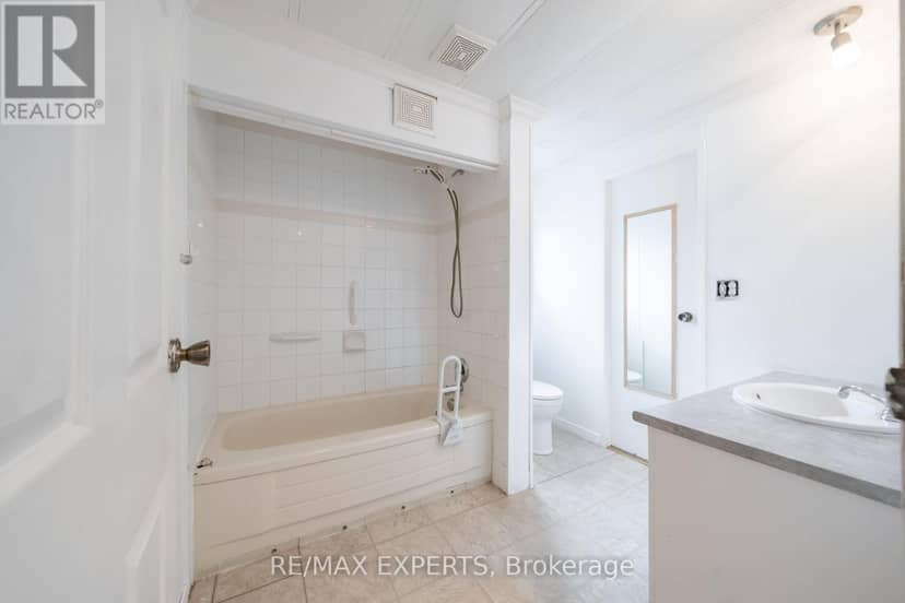 77 Linden Lane — photo 12 of 31