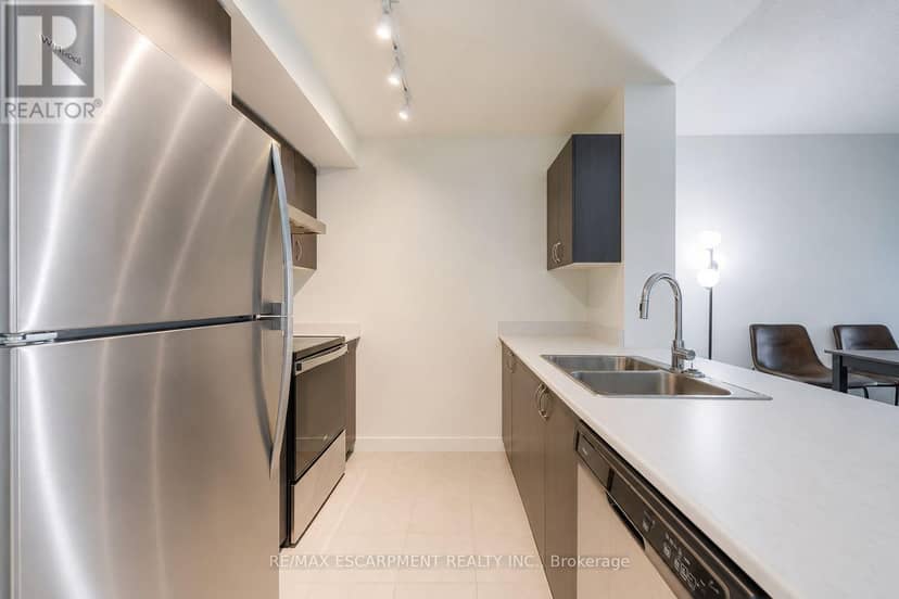 309 - 10 Wilby Crescent, Toronto, photo 5