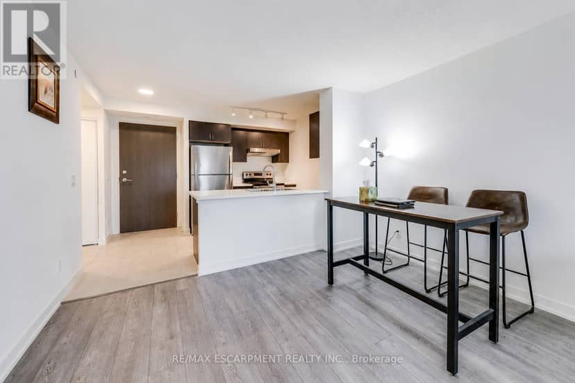 309 - 10 Wilby Crescent, Toronto, photo 8