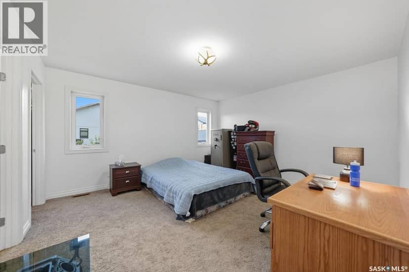 455 Hastings CRESCENT — photo 16 of 40