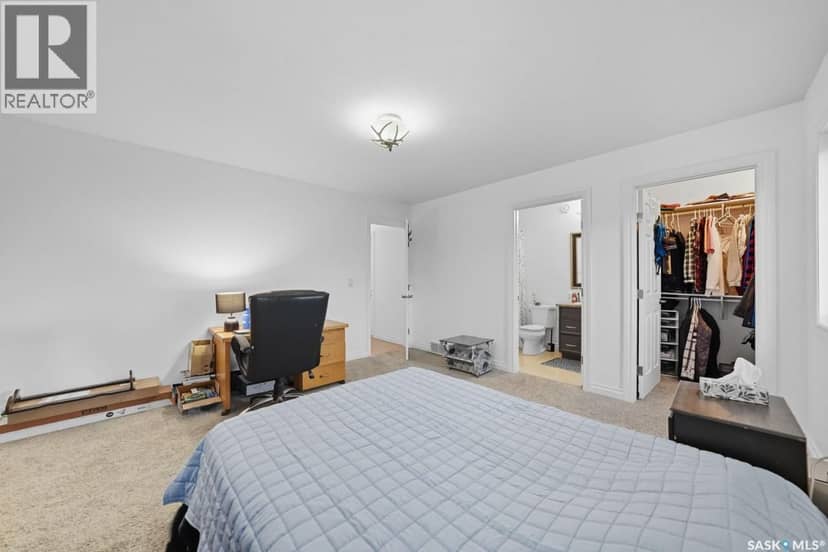 455 Hastings CRESCENT — photo 17 of 40
