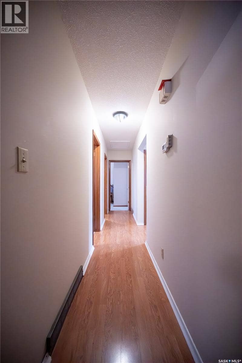 108 Tupper AVENUE — photo 16 of 39