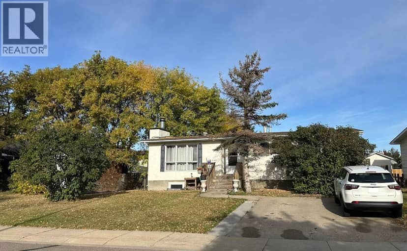 9120 96 Avenue, Lac La Biche
