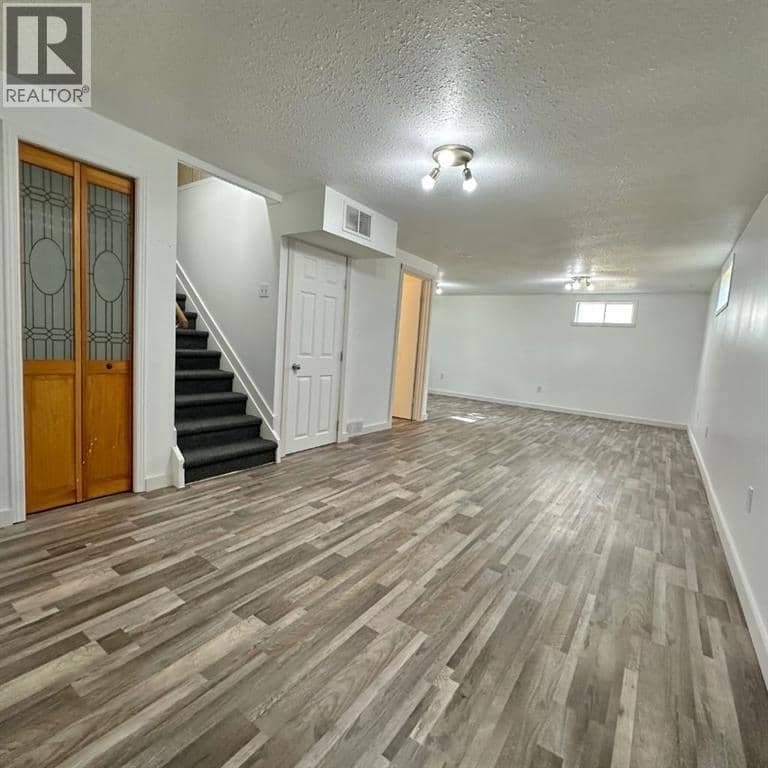 9120 96 Avenue — photo 28 of 40