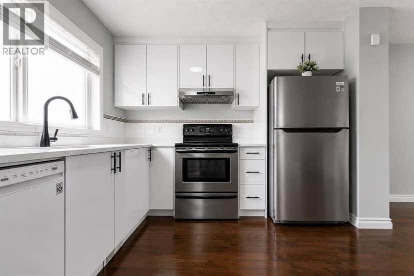 45 Tuscany springs Gardens NW — photo 9 of 39