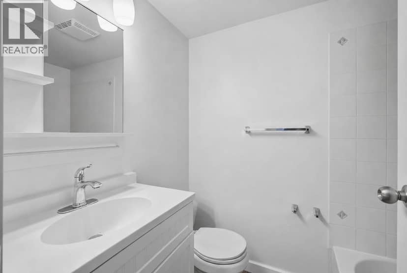 5006 63 Avenue — photo 17 of 20