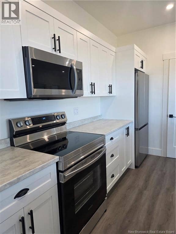204 Bellevue Heights ... — photo 11 of 37