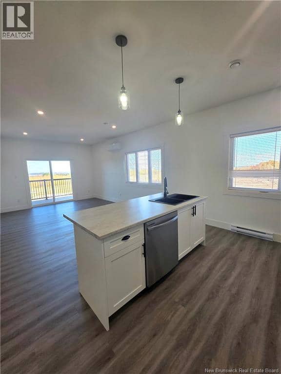 204 Bellevue Heights ... — photo 9 of 37
