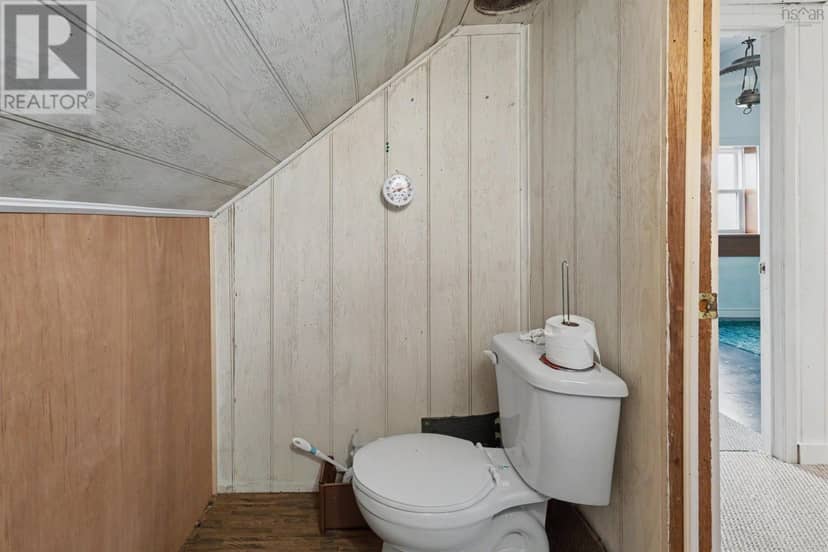 252 Crestdale Drive — photo 20 of 40