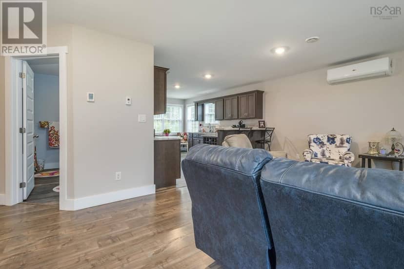 166 Blainedale Drive, Salmon River, photo 5