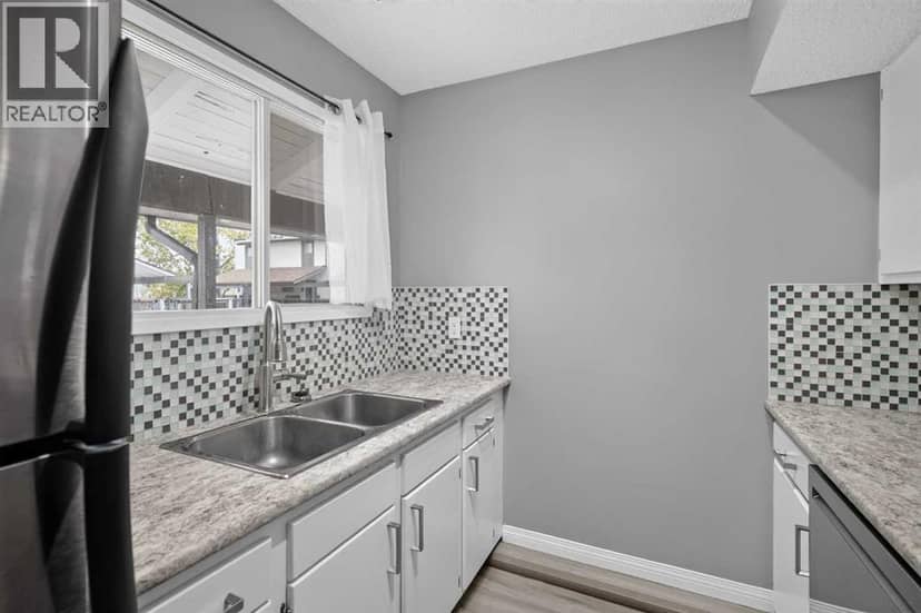 1006, 2520 Palliser Drive SW — photo 14 of 39