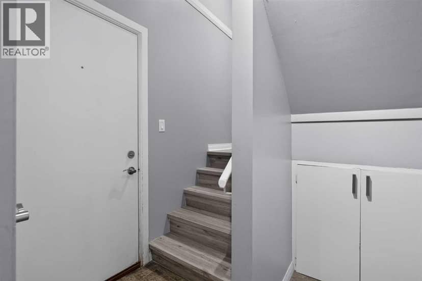 1006, 2520 Palliser Drive SW, Calgary, photo 3