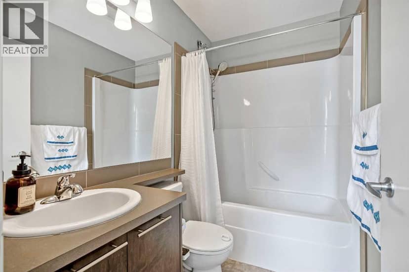 554 Redstone View NE — photo 12 of 24