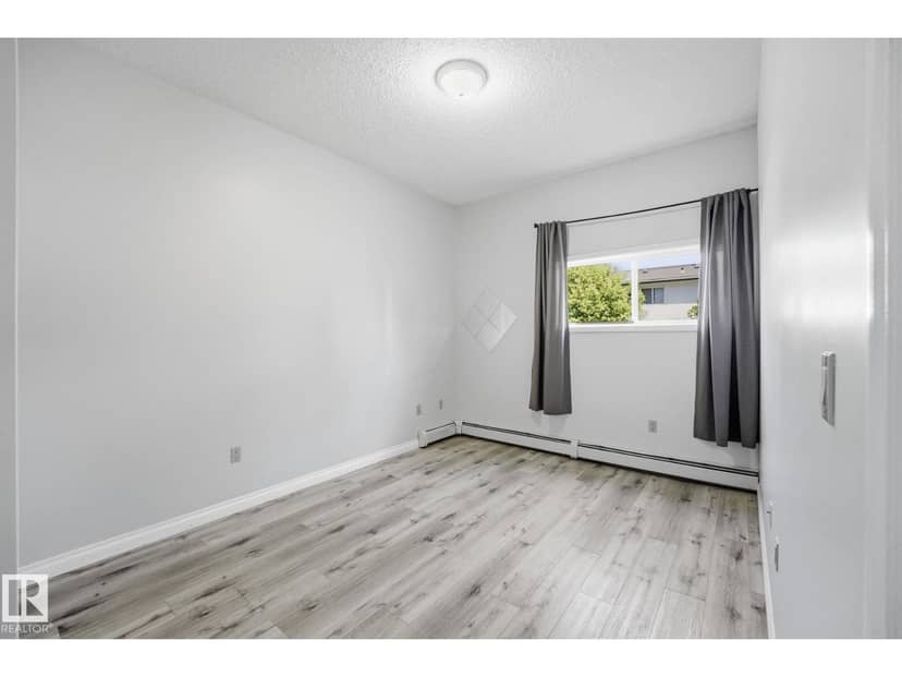 11446 40 AV NW NW — photo 17 of 36