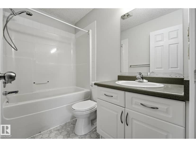 11446 40 AV NW NW — photo 20 of 36