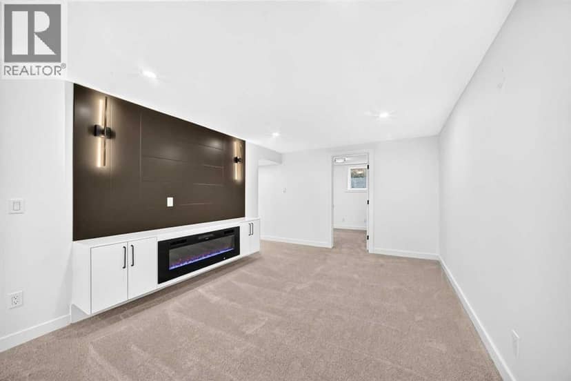 808 Avonlea Place SE — photo 21 of 35