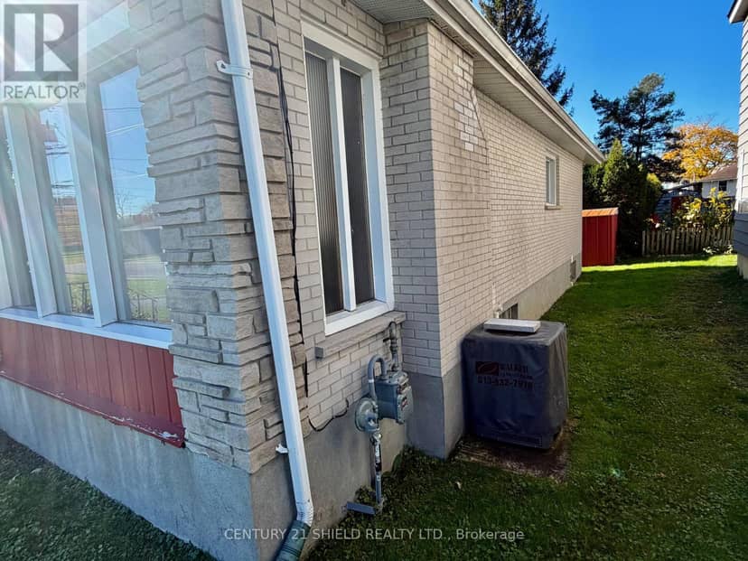 1216 Henry Street — photo 32 of 32