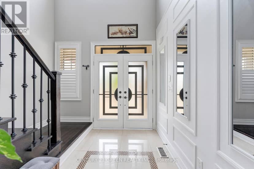 3 Lisson Crescent — photo 2 of 40