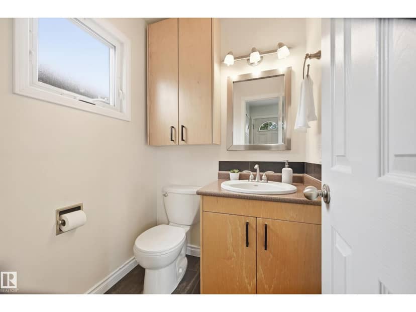 3220 44A ST NW — photo 9 of 24