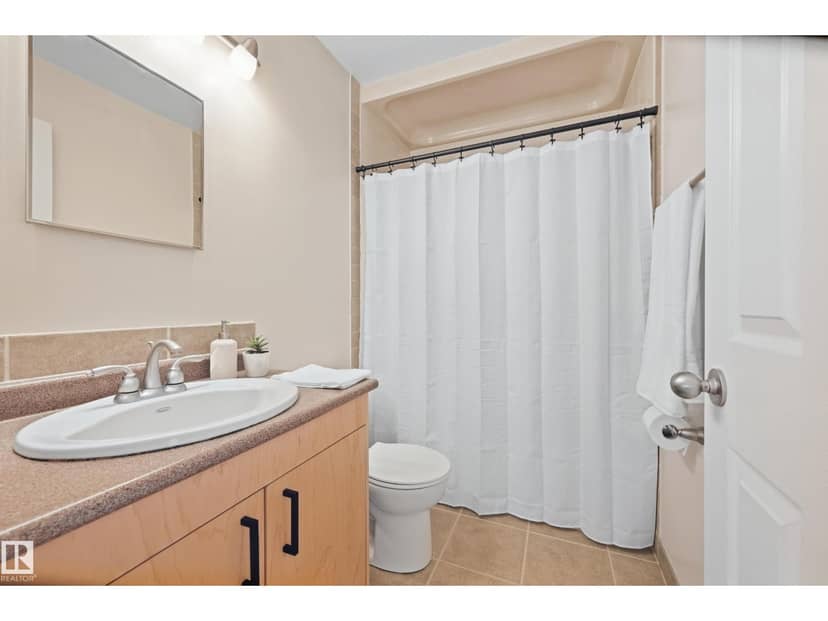 3220 44A ST NW — photo 11 of 24