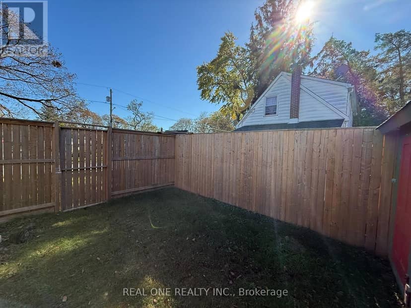 337 Victoria Avenue — photo 18 of 20