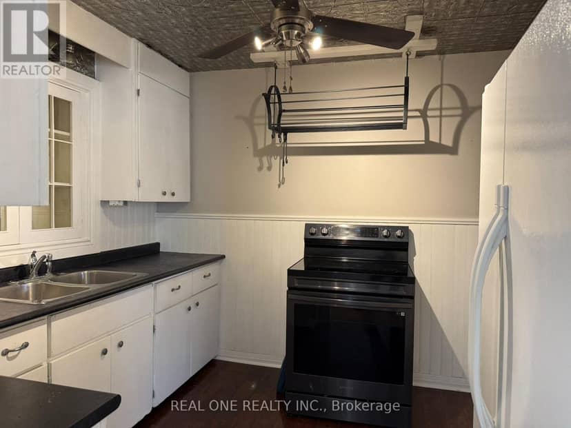 337 Victoria Avenue, Belleville, photo 8