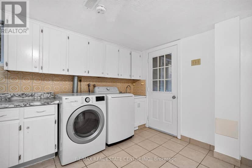 3068 Franze Drive — photo 37 of 40