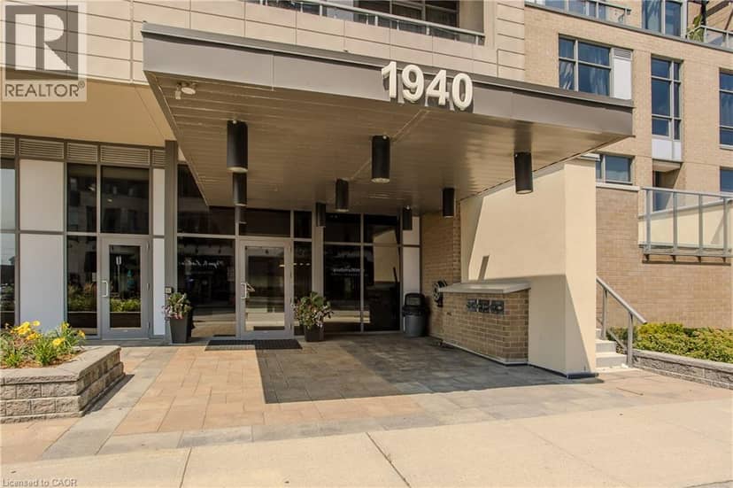 1940 IRONSTONE Drive Unit# 204, Burlington, photo 2