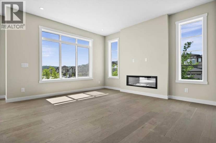 4 Topaz Place — photo 10 of 40